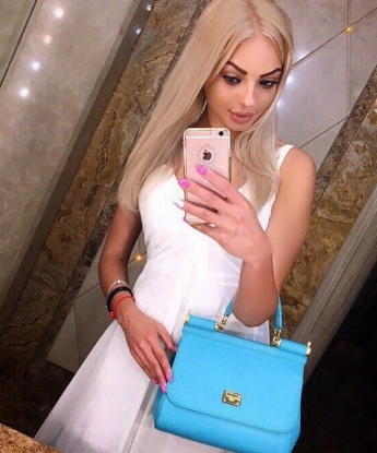 🔥 У меня ты найдешь кайф и релакс, а также незабываемый опыт. 😉 Я абсолютно чувственная и открытая девушка, которая безусловно знает, как нежно удовлетворить тебя. 💋 Свидание со мной - это необыкновенный мир страсти и удовольствия. ✨ Я живу в Москве и готова приехать к тебе в любое место Москвы. Отзывы о моих услугах всегда положительные, а на фото ты увидишь мою истинную красоту. 📸 Позвони мне и я открою для тебя дверь в мир настоящего удовольствия. 💫 Ева